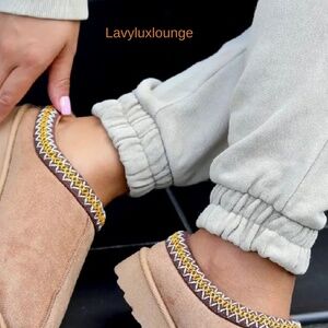 Womens Faux Suede Embroidered Cozy Slippers Boots
